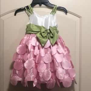 Little girls dress